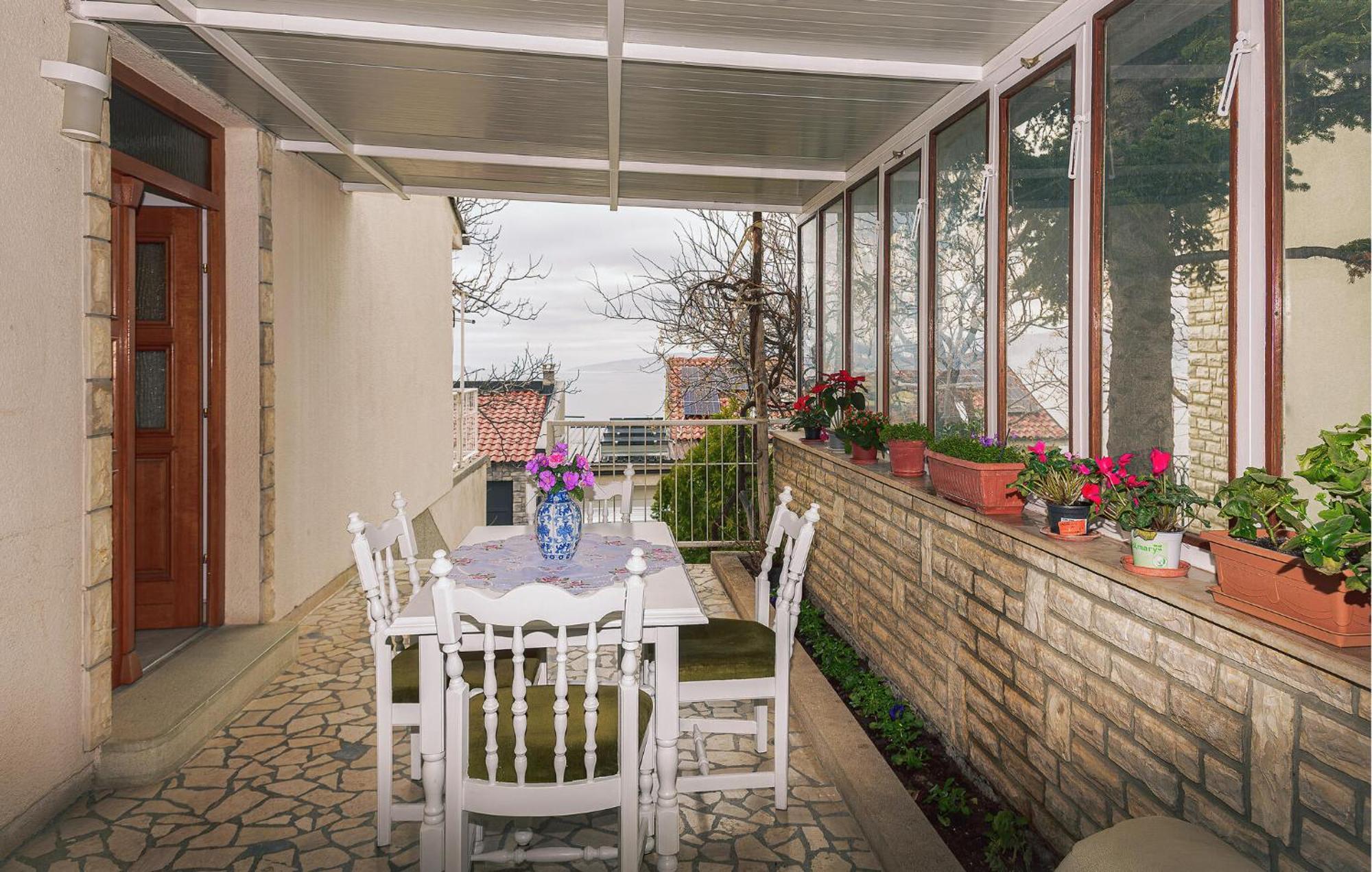 3 Bedroom Beautiful Apartment In Senj Сень Экстерьер фото